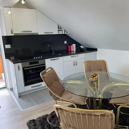 Family Friendly House With A Swimming Pool Mijaca, Zagora - 21267 Feriehus *